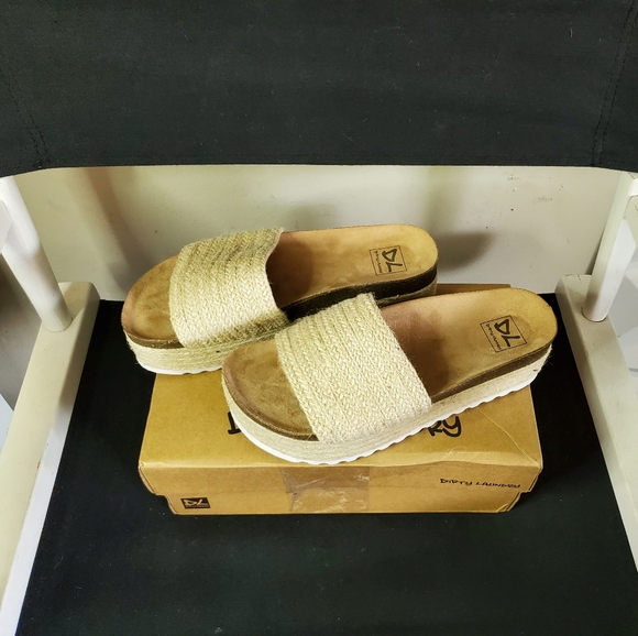 DIRTY LAUNDRY Womens Palm Espadrille Wedge Sandal Size 7.5, Natural Jute - Picture 6 of 12